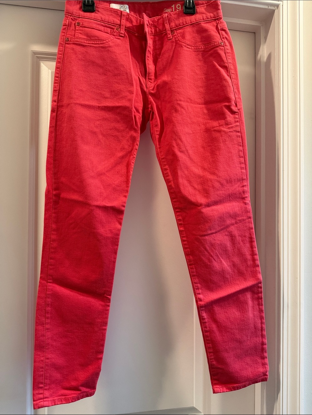 GAP Women’s Slim Skinny Jeans in pink
